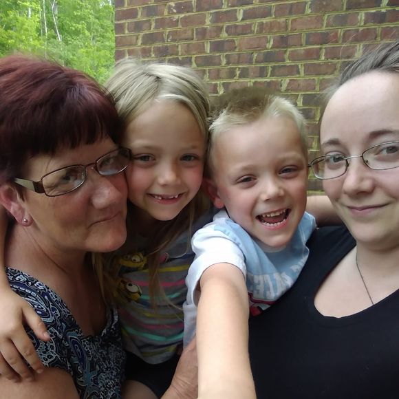 Meet your Posher, Janet - Picture 1 of 1